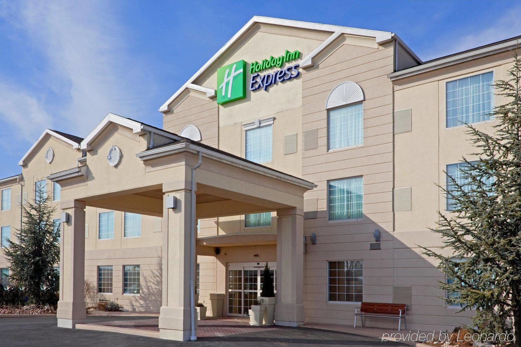 Holiday Inn Express Hotel & Suites Reading, An Ihg Hotel Buitenkant foto